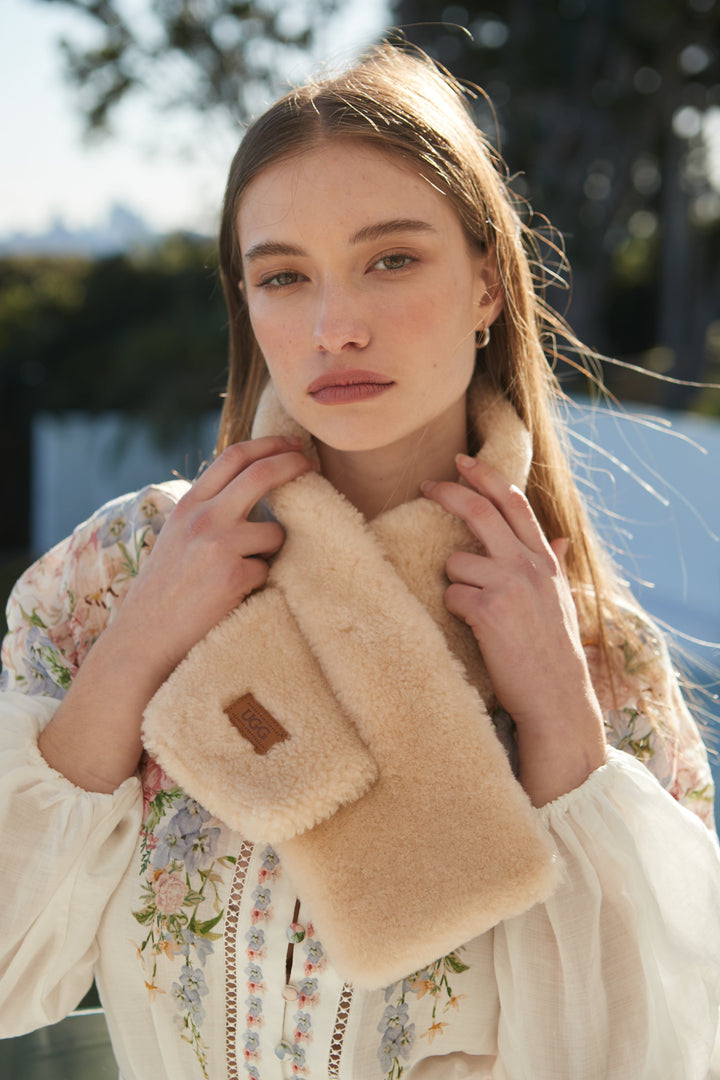 OZWEAR UGG Curly Sheepskin Scarf