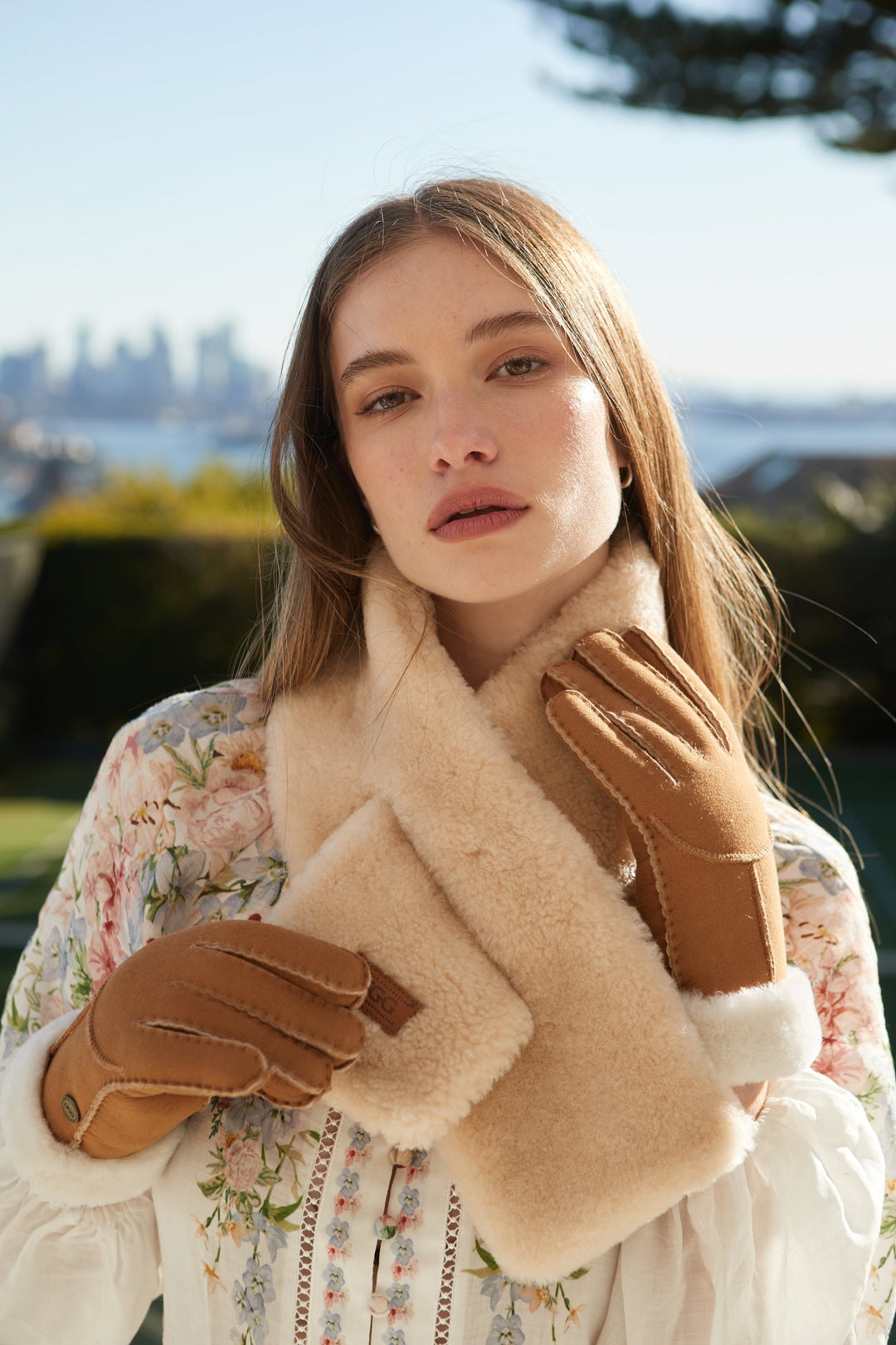 OZWEAR UGG Sheepskin Touch Screen Gloves