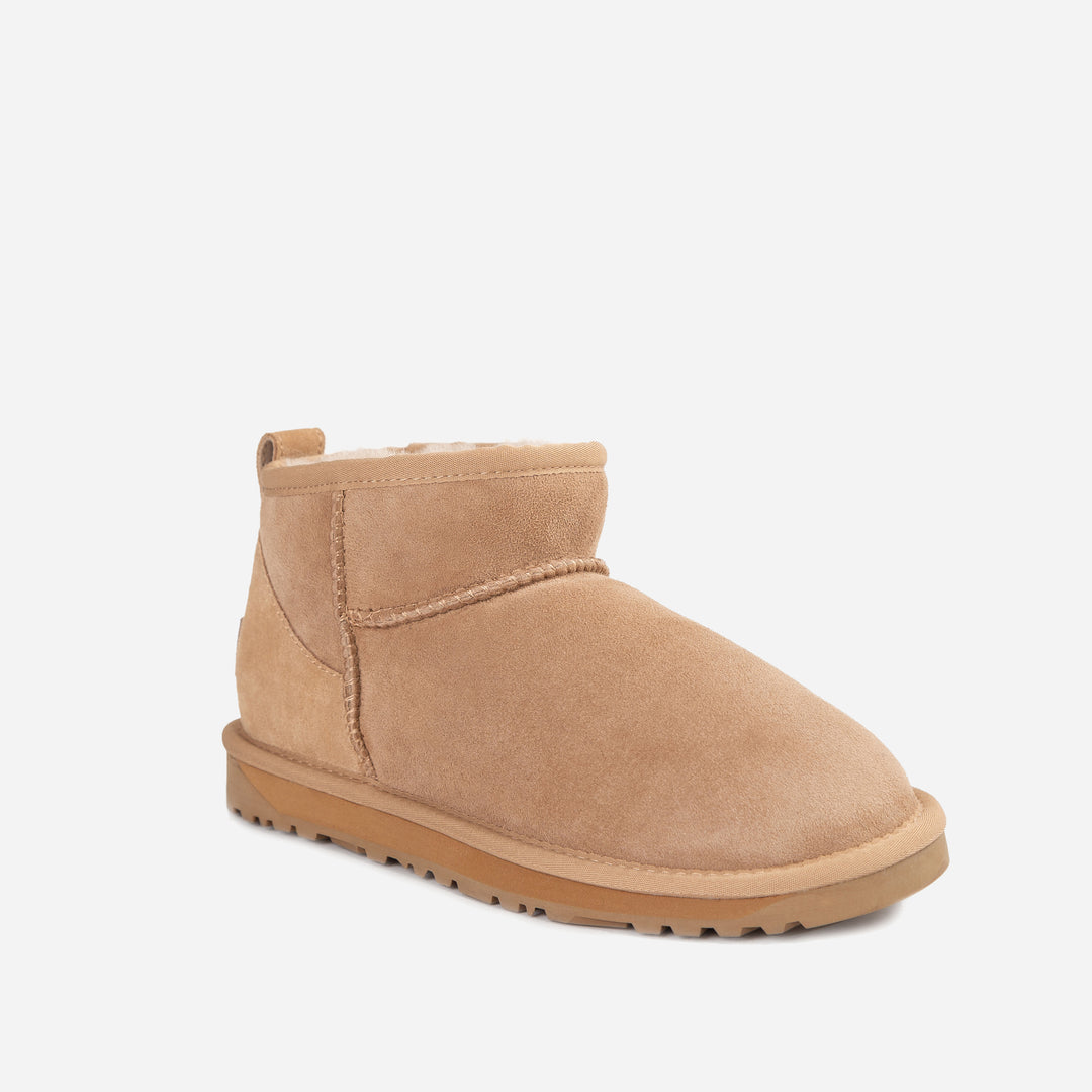 UGG CLASSIC ULTRA MINI BOOT