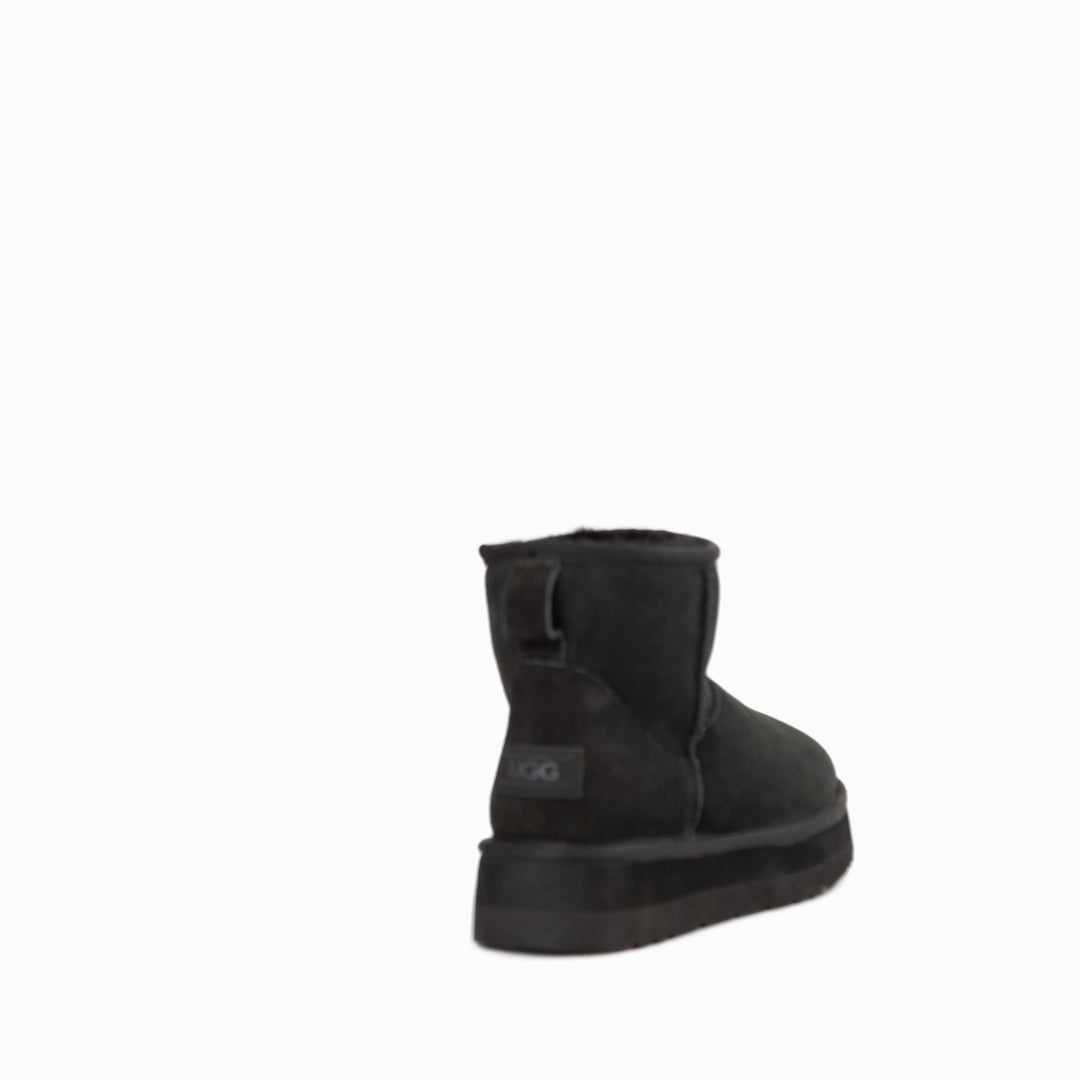 UGG CLASSIC PLATFORM MINI BOOTS