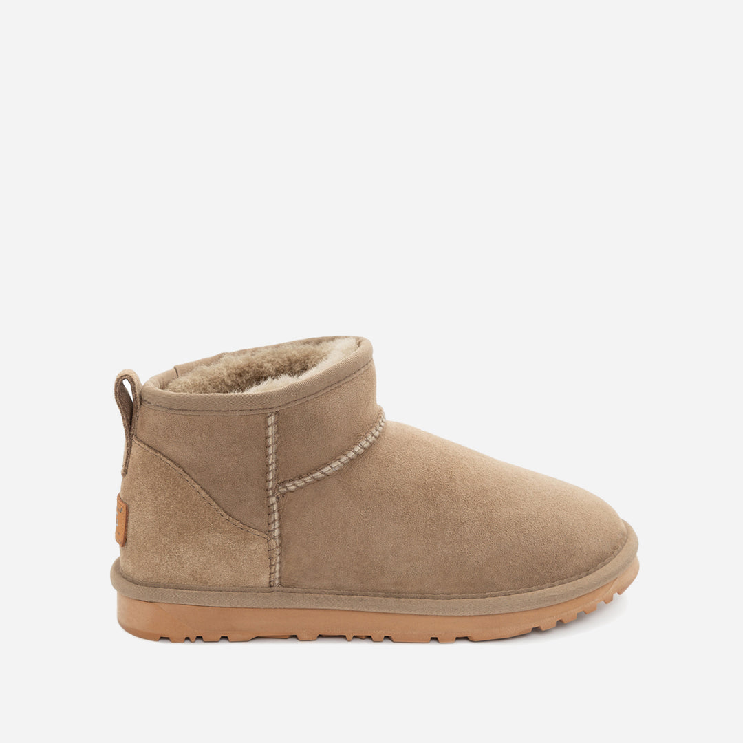 UGG CLASSIC ULTRA MINI BOOT