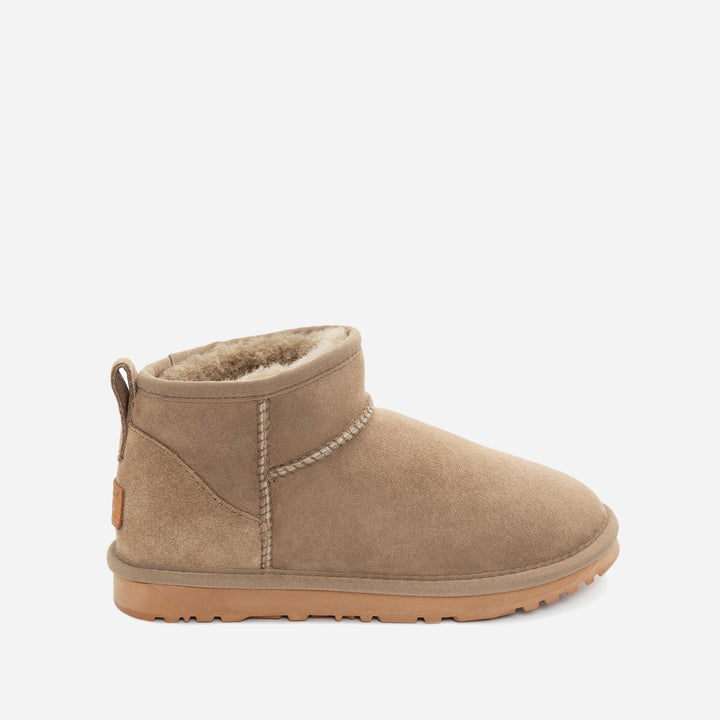 UGG CLASSIC ULTRA MINI BOOT