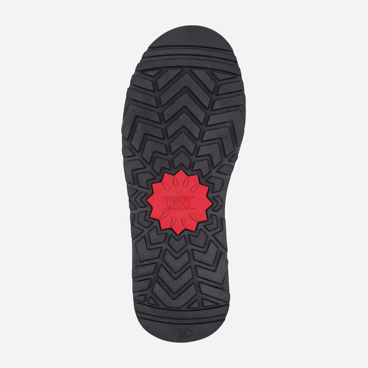 UGG CLASSIC III SHORT BOOTS