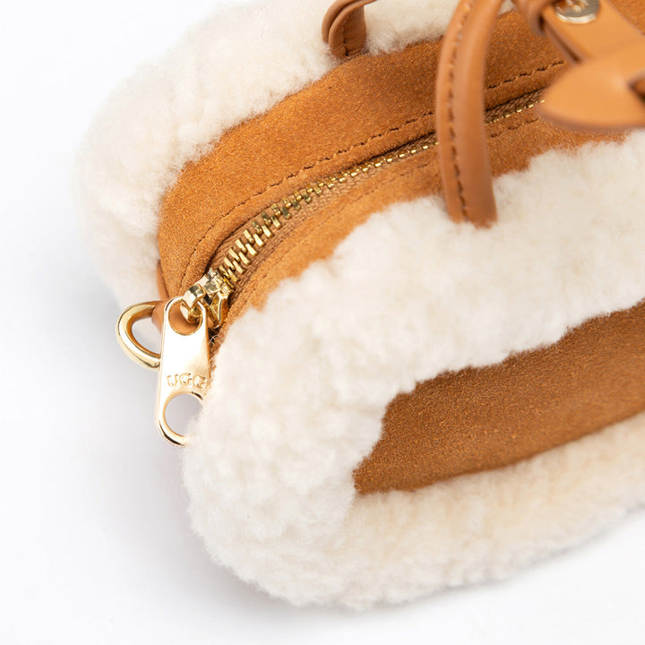 OZWEAR UGG Mini Omi Pendant
