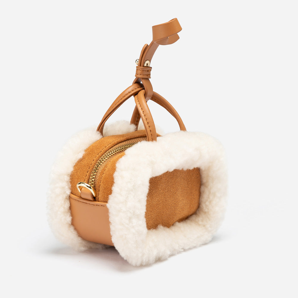 OZWEAR UGG Mini Omi Pendant