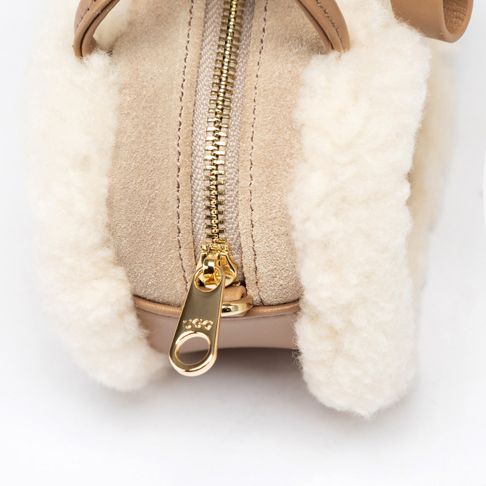 OZWEAR UGG Mini Omi Pendant