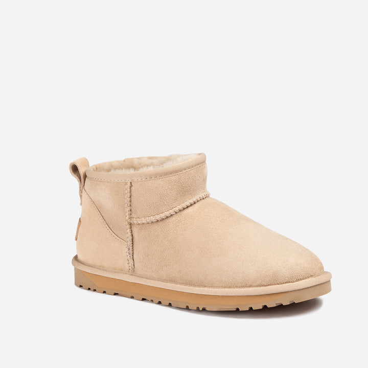 UGG CLASSIC ULTRA MINI BOOT