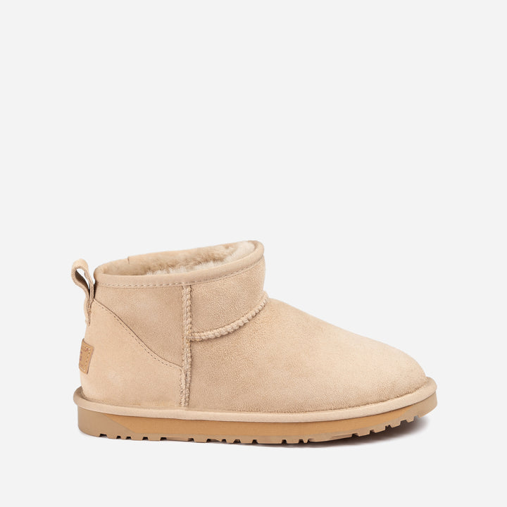 UGG CLASSIC ULTRA MINI BOOT