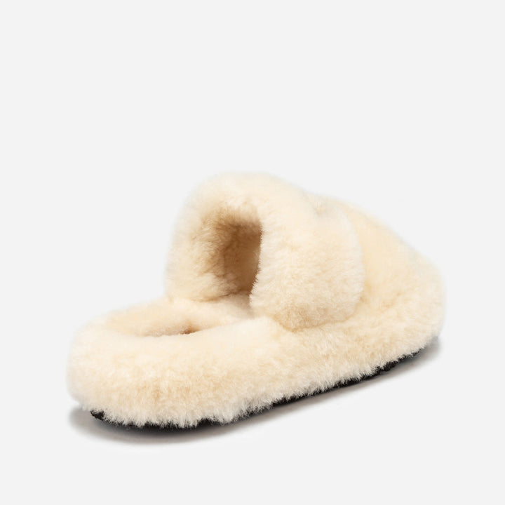 Ozwear Ugg Signature Shearling Slippers