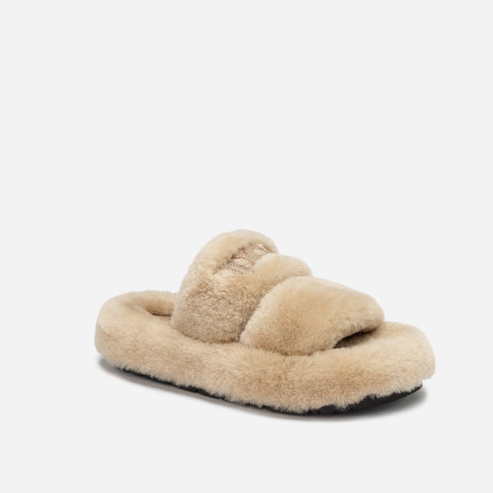 Ozwear Ugg Signature Shearling Slippers