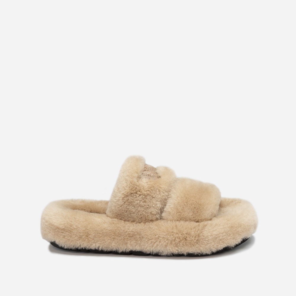 Ozwear Ugg Signature Shearling Slippers