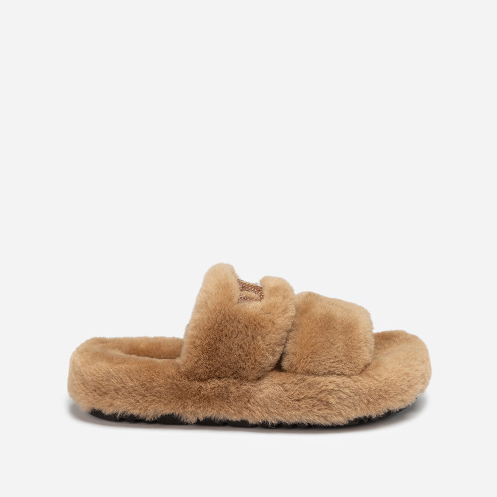 Ozwear Ugg Signature Shearling Slippers