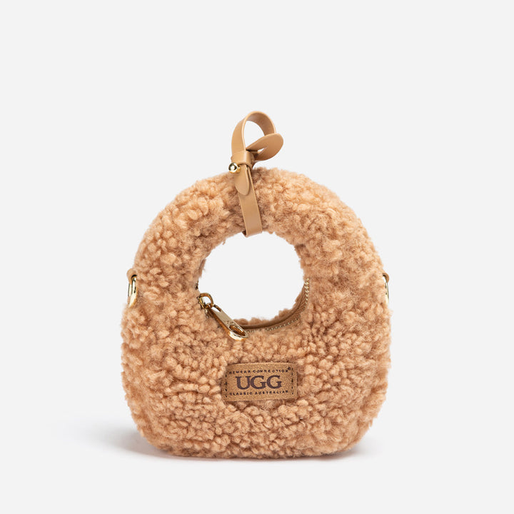 OZWEAR UGG Momo Pendant