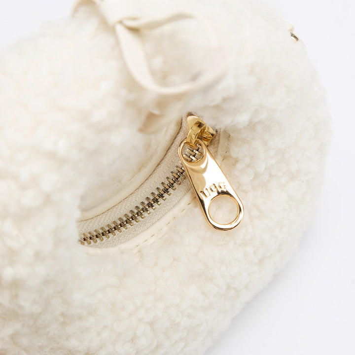 OZWEAR UGG Momo Pendant