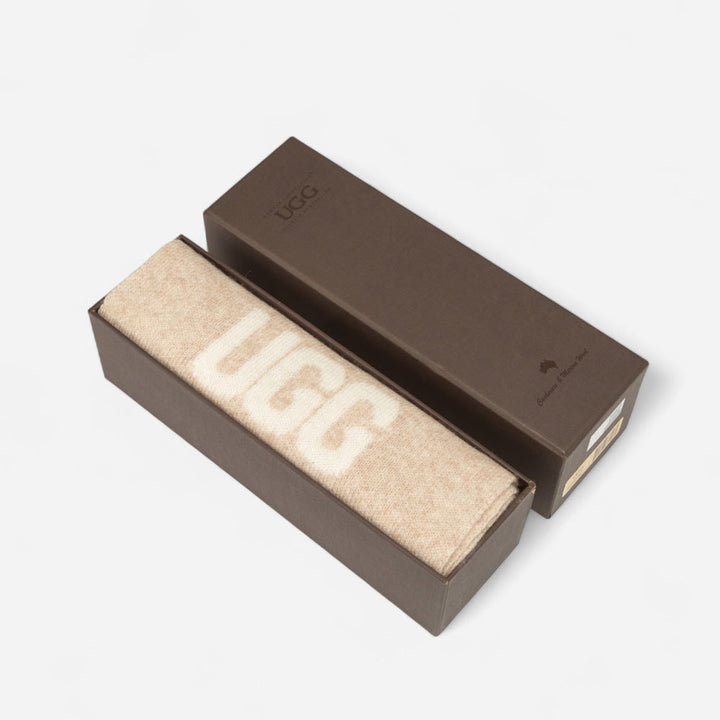 OZWEAR UGG Logo Cashmere Aus Wool Woven Scarf
