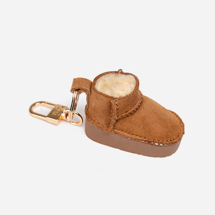 OZWEAR UGG Classic Platform Ultra Mini Boots Pendant