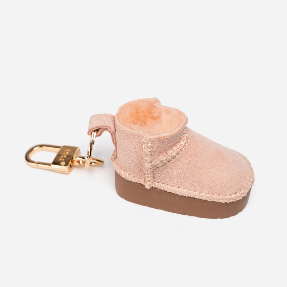 OZWEAR UGG Classic Platform Ultra Mini Boots Pendant