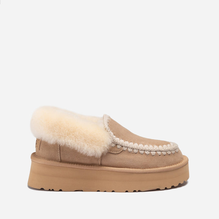 OZWEAR UGG Eskimo Platform Collar Moccasin
