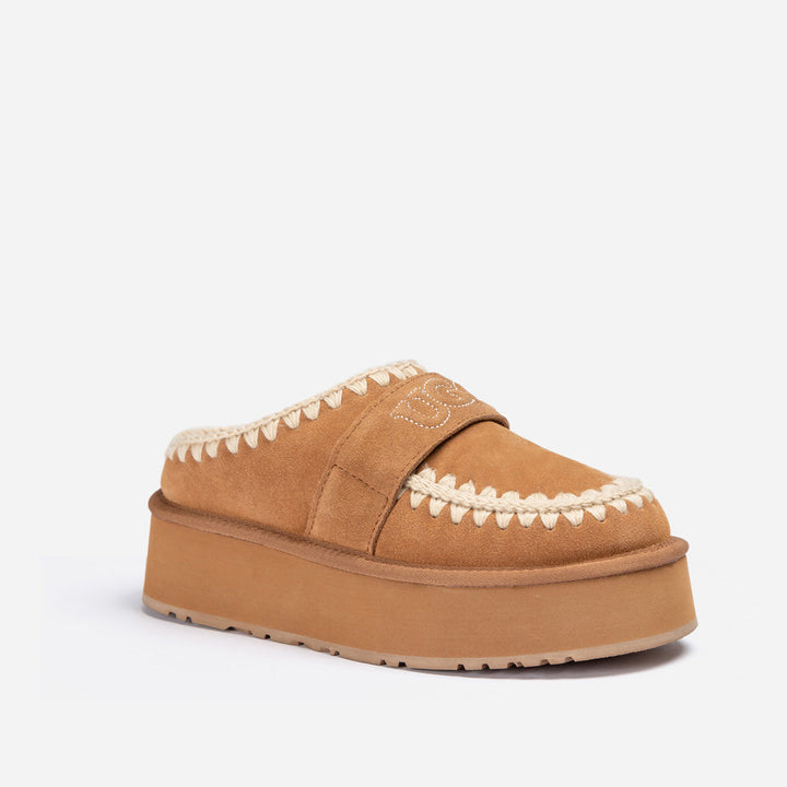 OZWEAR UGG Eskimo Platform Slide