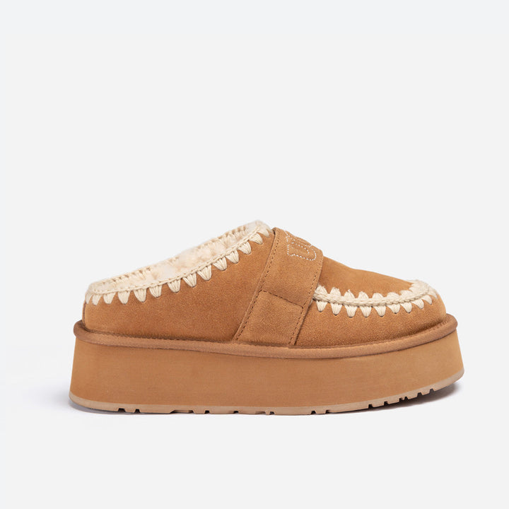 OZWEAR UGG Eskimo Platform Slide