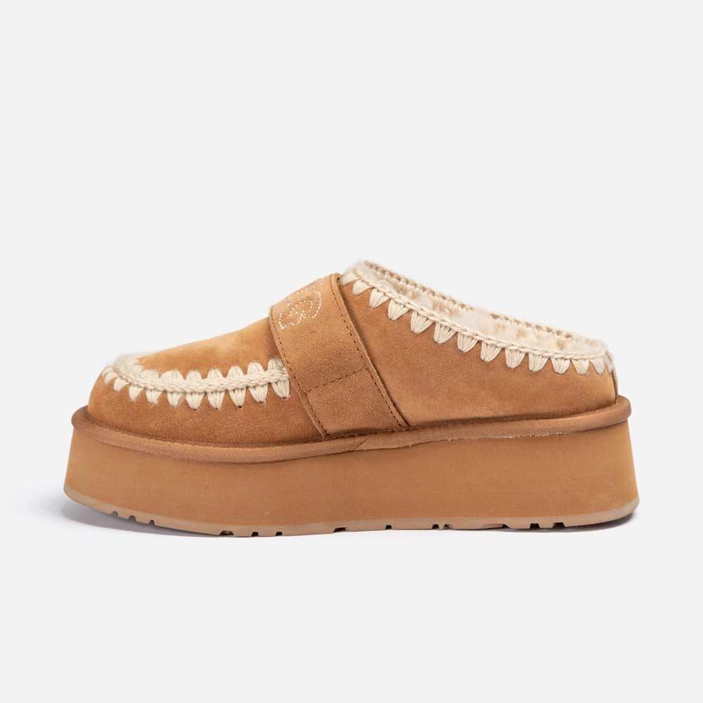 OZWEAR UGG Eskimo Platform Slide