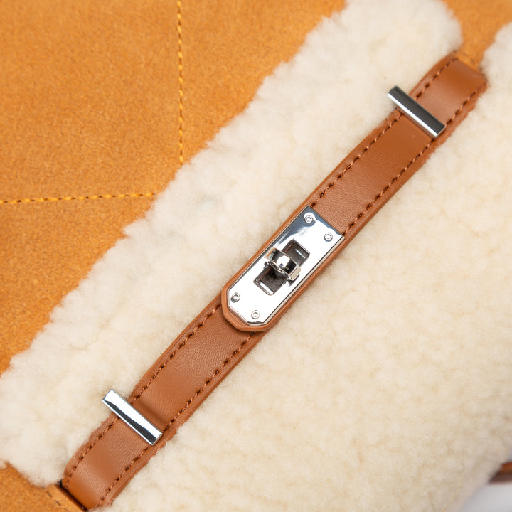 OZWEAR UGG VINTAGE FLUFFY BACKPACK