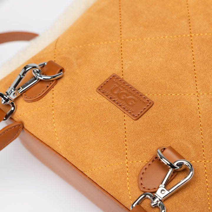 OZWEAR UGG VINTAGE FLUFFY BACKPACK