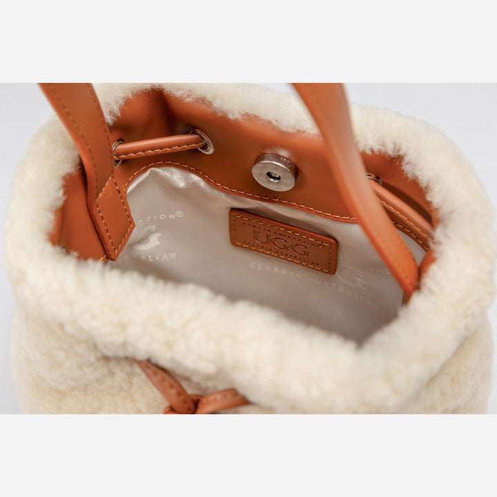 OZWEAR UGG Fluffy Bucket Bag