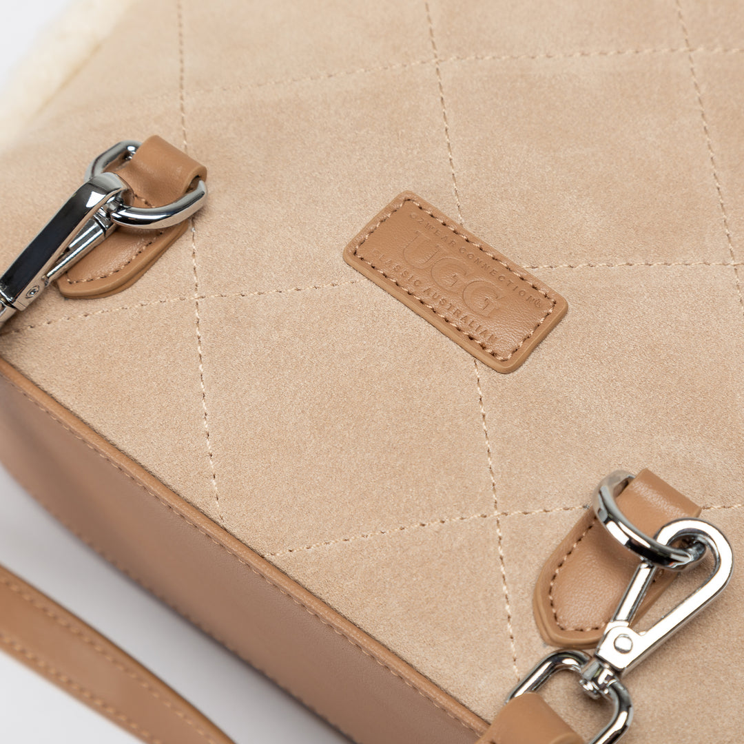 OZWEAR UGG VINTAGE FLUFFY BACKPACK