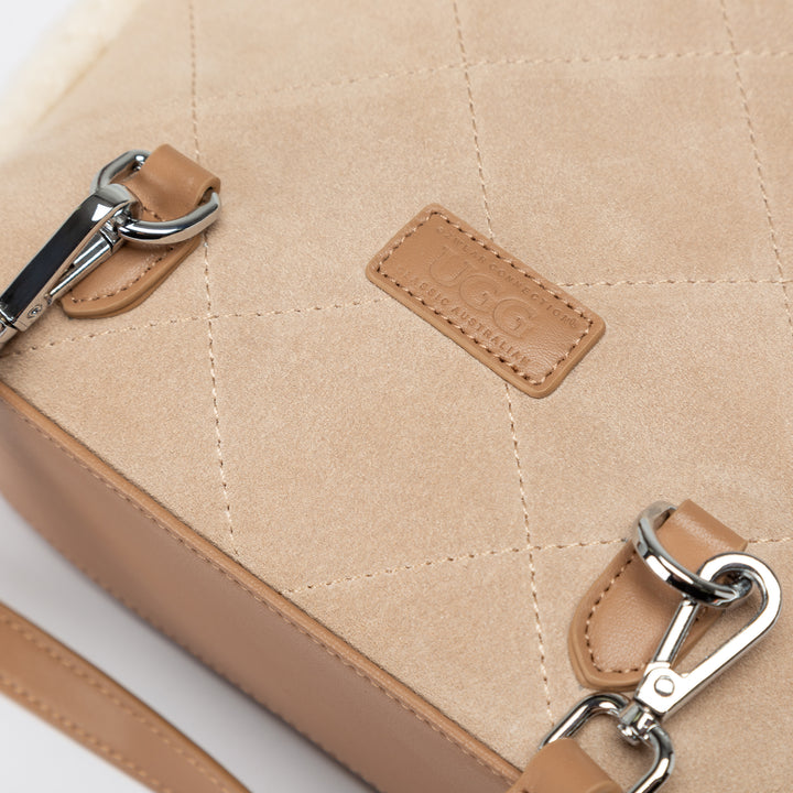 OZWEAR UGG VINTAGE FLUFFY BACKPACK