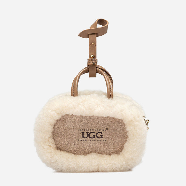 OZWEAR UGG Mini Omi Pendant