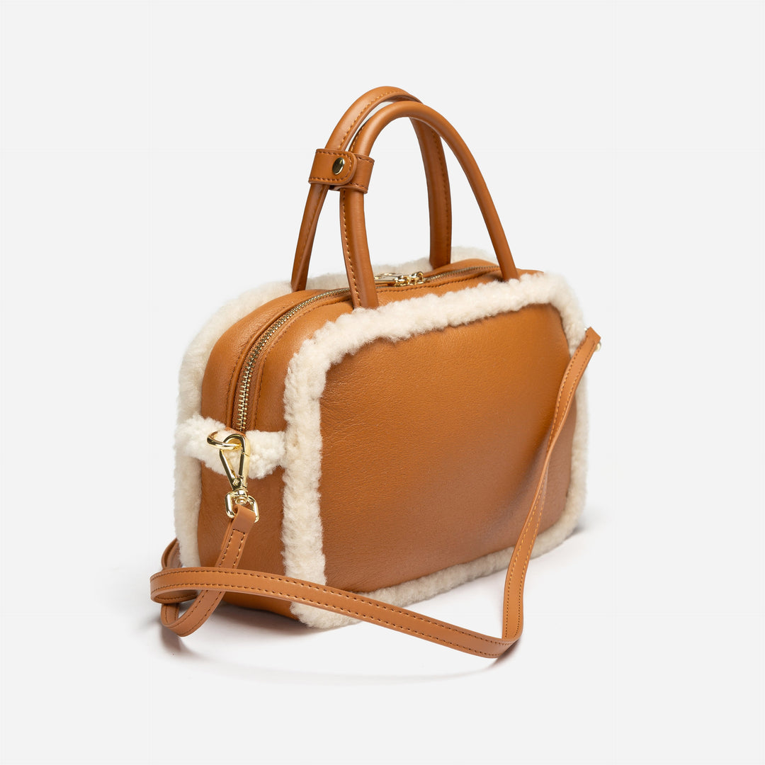 OZWEAR UGG Omi Leather Bag
