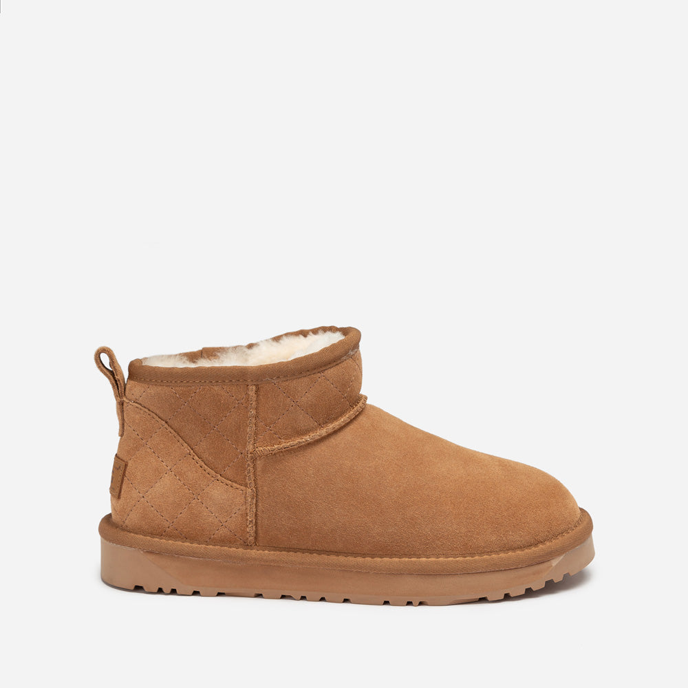 OZWEAR UGG Classic Matelasse Ultra Mini Boot