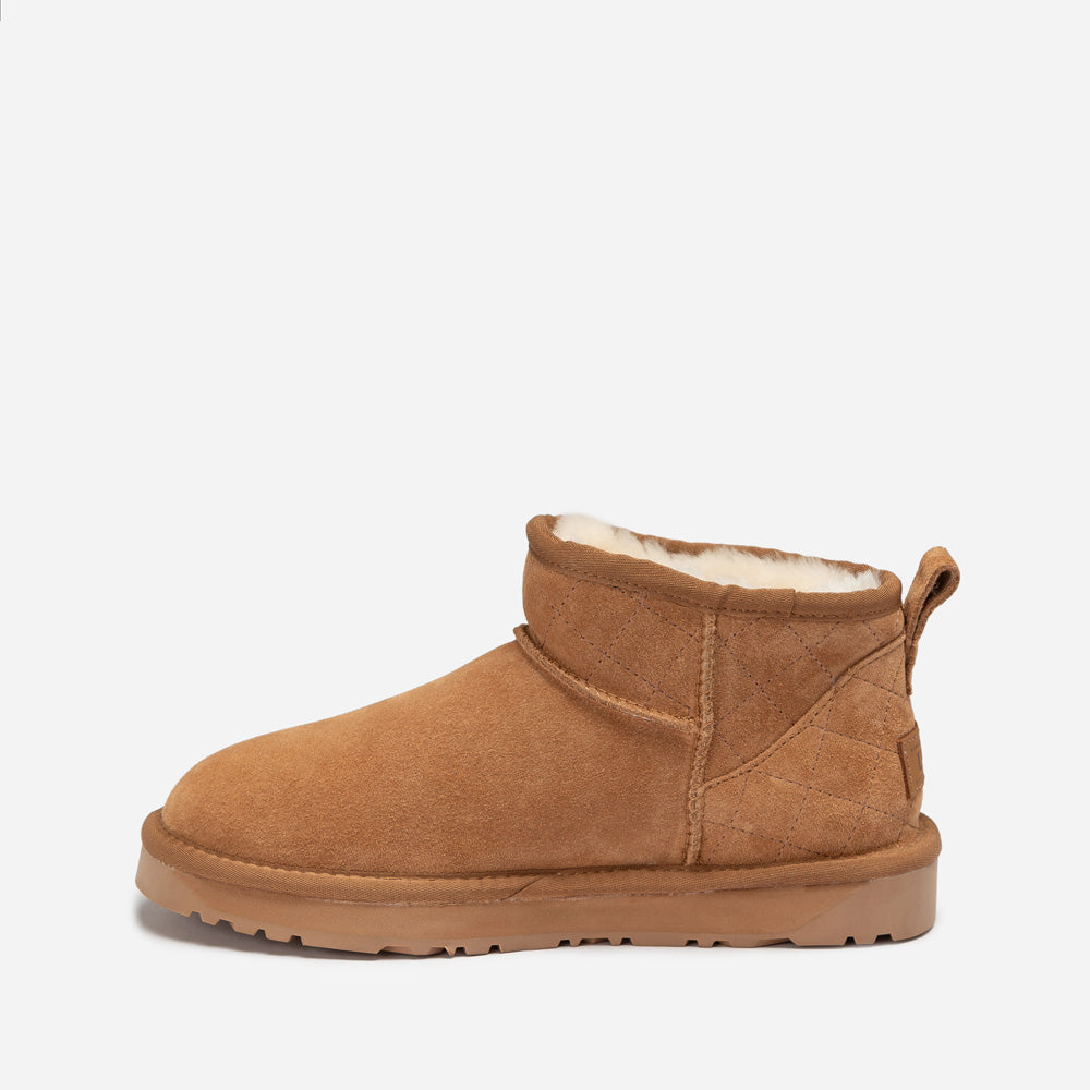 OZWEAR UGG Classic Matelasse Ultra Mini Boot