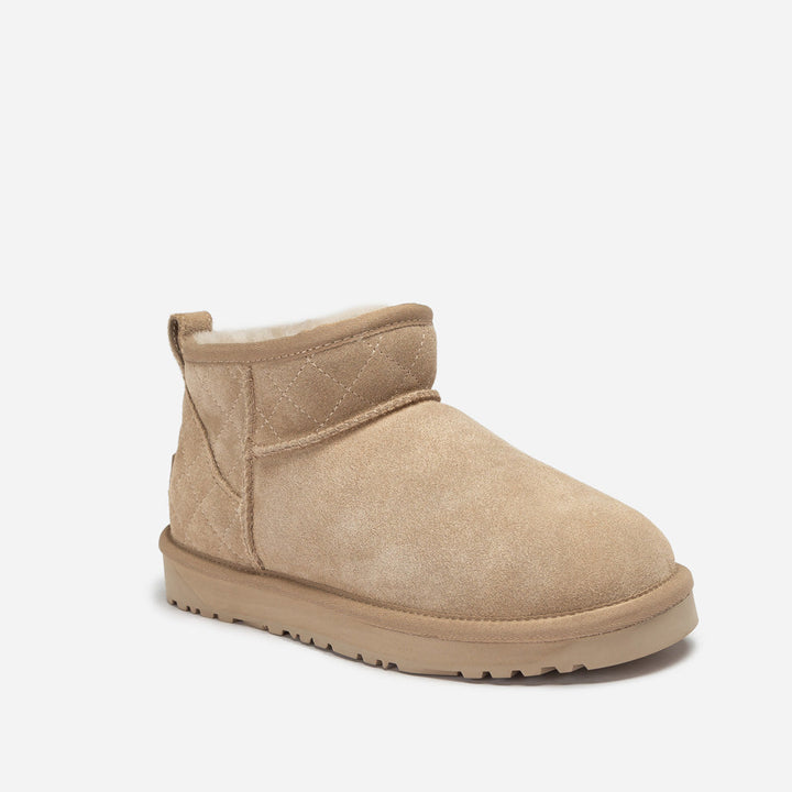 OZWEAR UGG Classic Matelasse Ultra Mini Boot