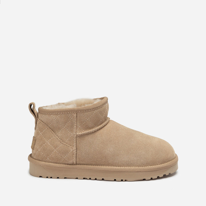 OZWEAR UGG Classic Matelasse Ultra Mini Boot