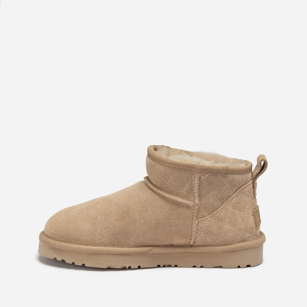 OZWEAR UGG Classic Matelasse Ultra Mini Boot