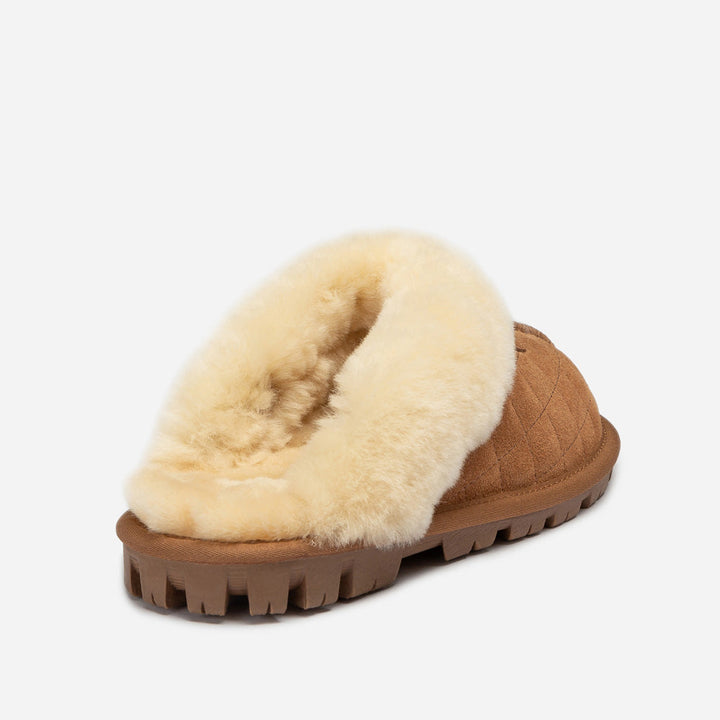 OZWEAR UGG Coquette Matelasse Emb Logo Slipper( Detachable Feature)