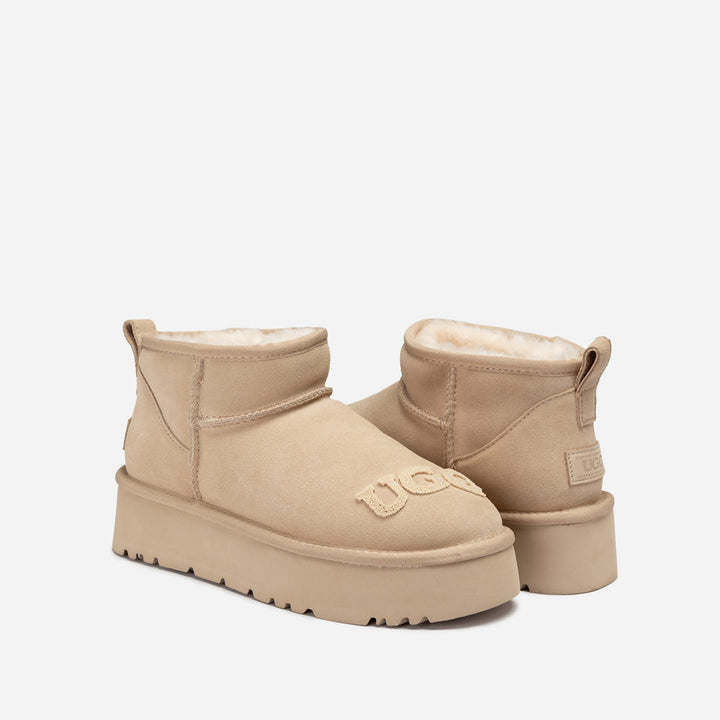 OZWEAR UGG Classic Dana Emb Logo Platform Ultra Boot