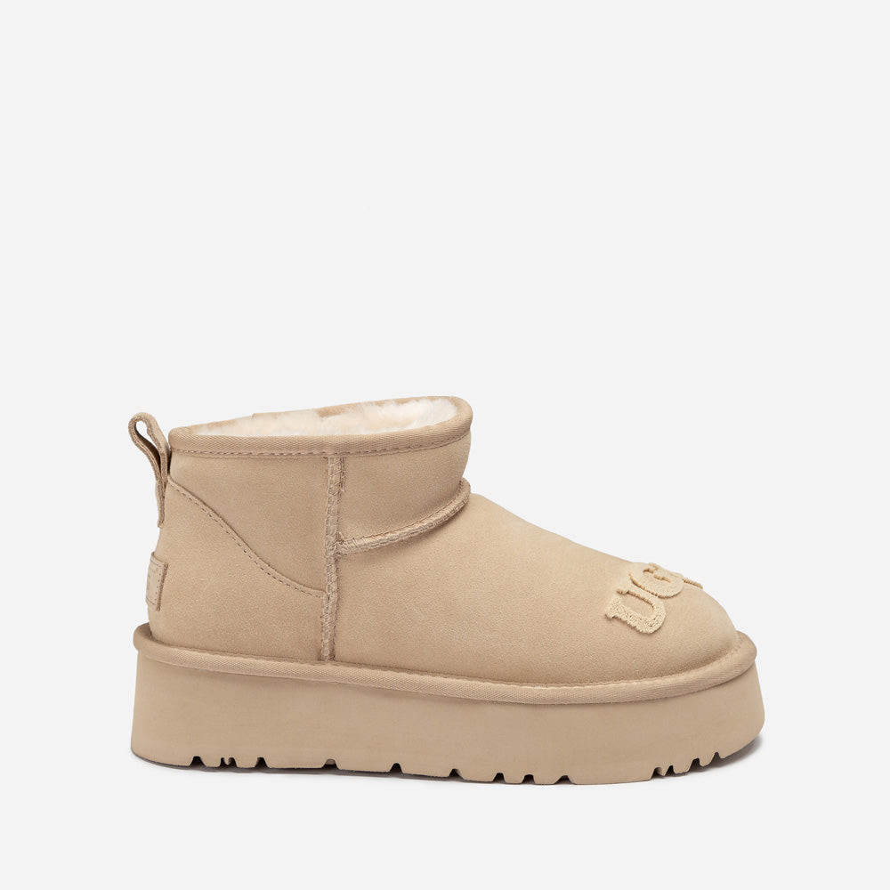 OZWEAR UGG Classic Dana Emb Logo Platform Ultra Boot
