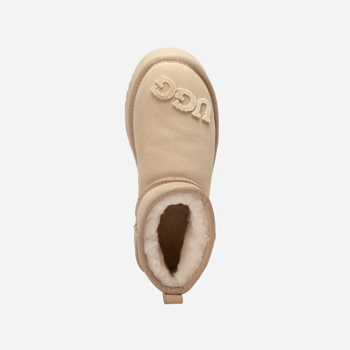 OZWEAR UGG Classic Dana Emb Logo Platform Ultra Boot