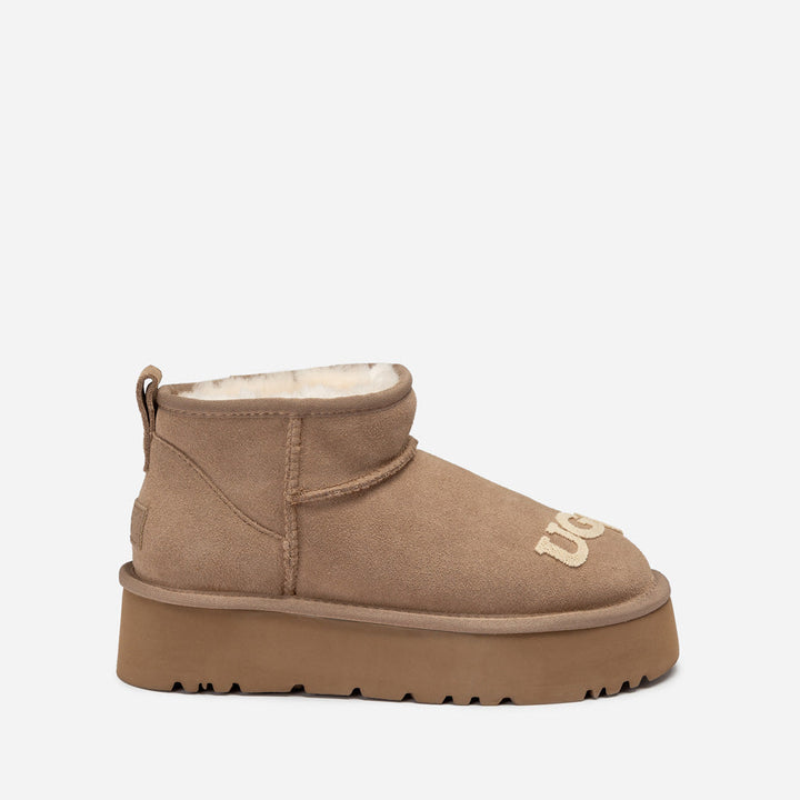 OZWEAR UGG Classic Dana Emb Logo Platform Ultra Boot