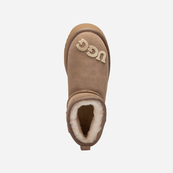 OZWEAR UGG Classic Dana Emb Logo Platform Ultra Boot