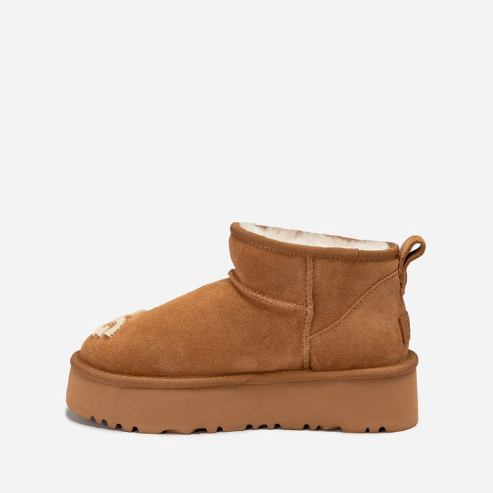 OZWEAR UGG Classic Dana Emb Logo Platform Ultra Boot