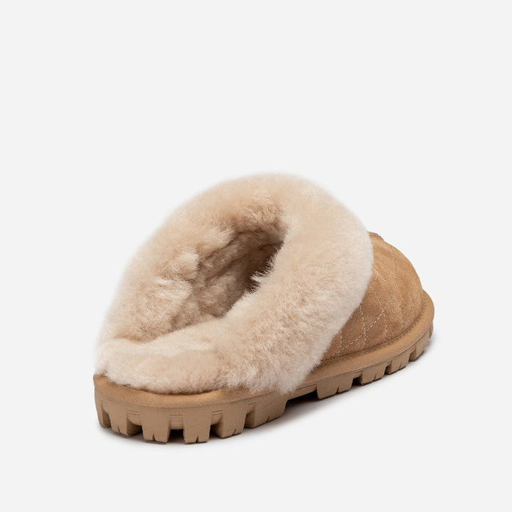 OZWEAR UGG Coquette Matelasse Emb Logo Slipper( Detachable Feature)