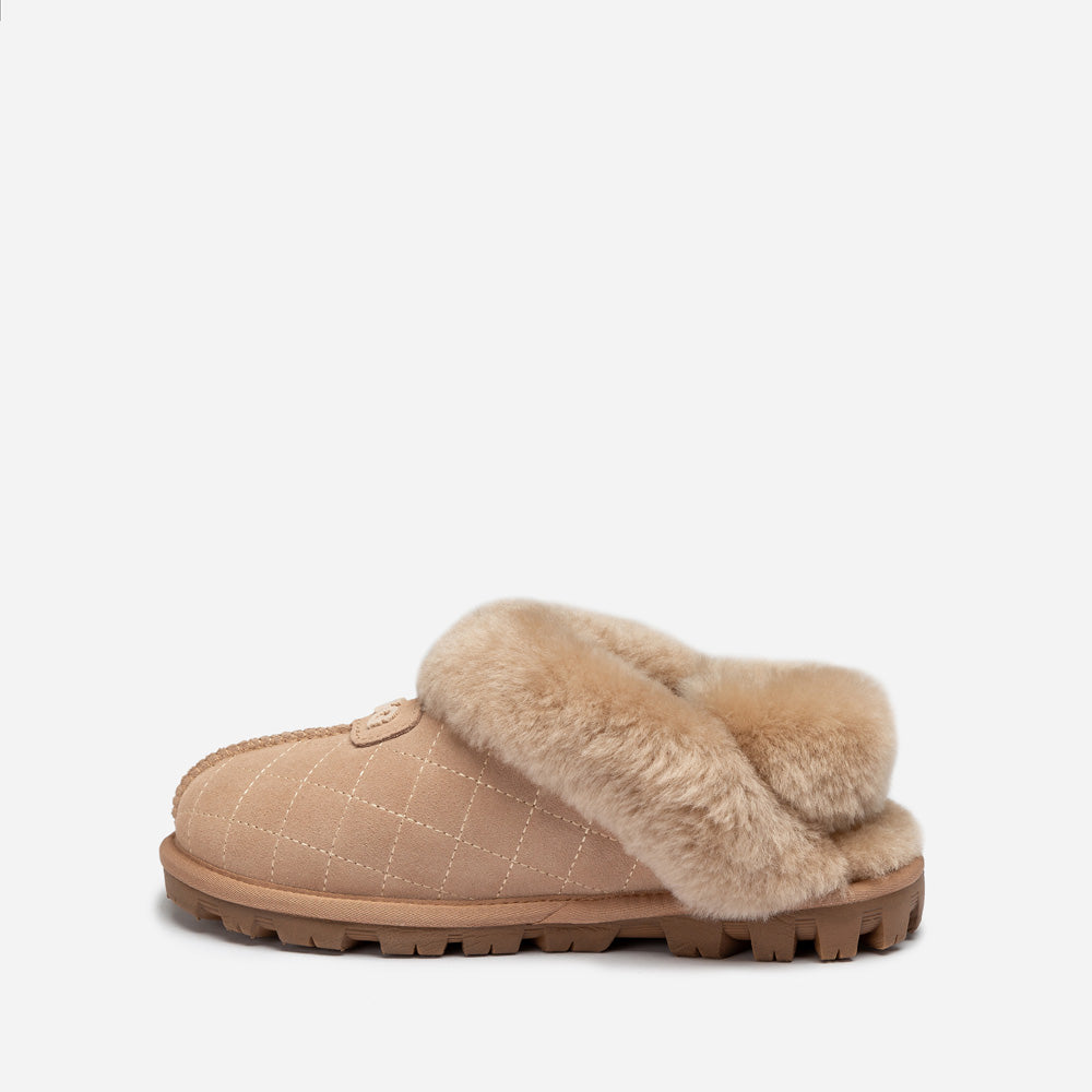 OZWEAR UGG Coquette Matelasse Emb Logo Slipper( Detachable Feature)