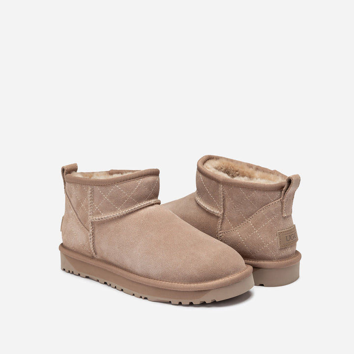 OZWEAR UGG Classic Matelasse Ultra Mini Boot