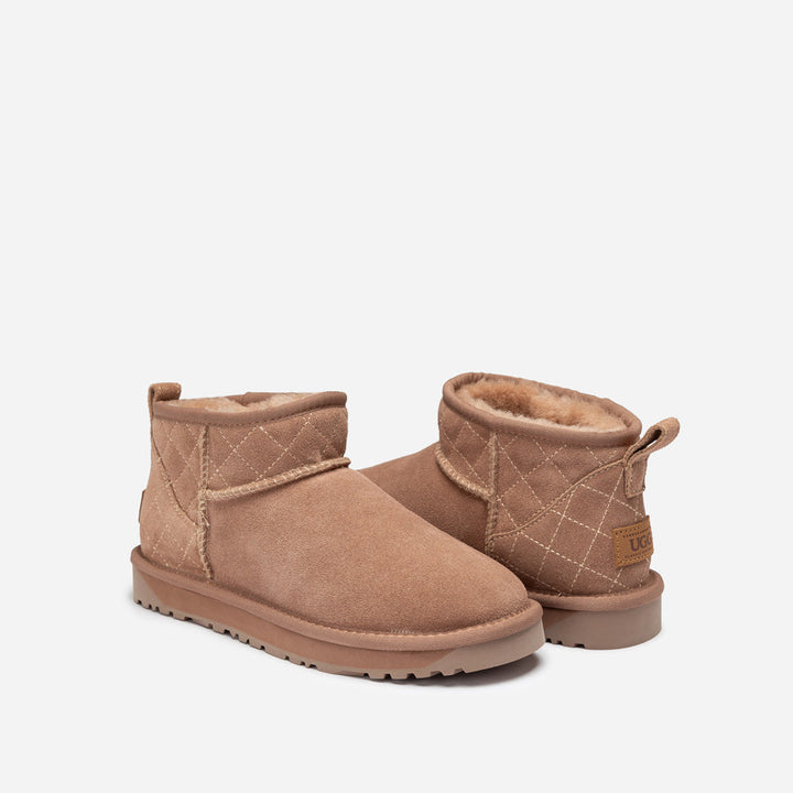 OZWEAR UGG Classic Matelasse Ultra Mini Boot