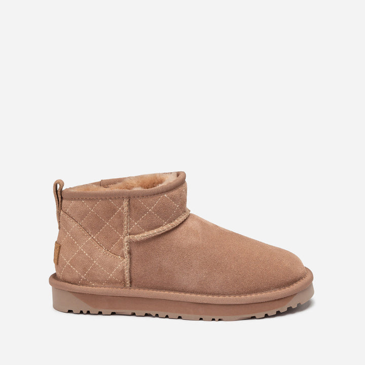 OZWEAR UGG Classic Matelasse Ultra Mini Boot