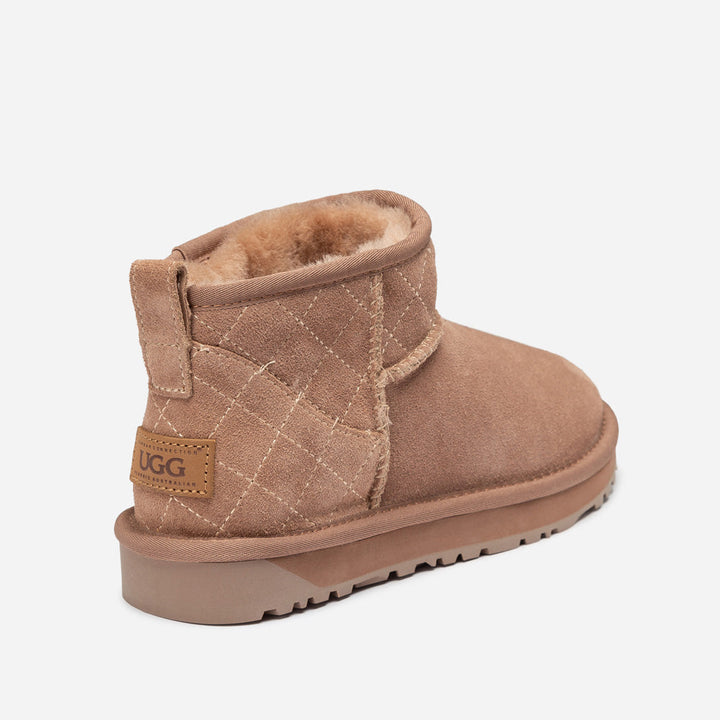 OZWEAR UGG Classic Matelasse Ultra Mini Boot